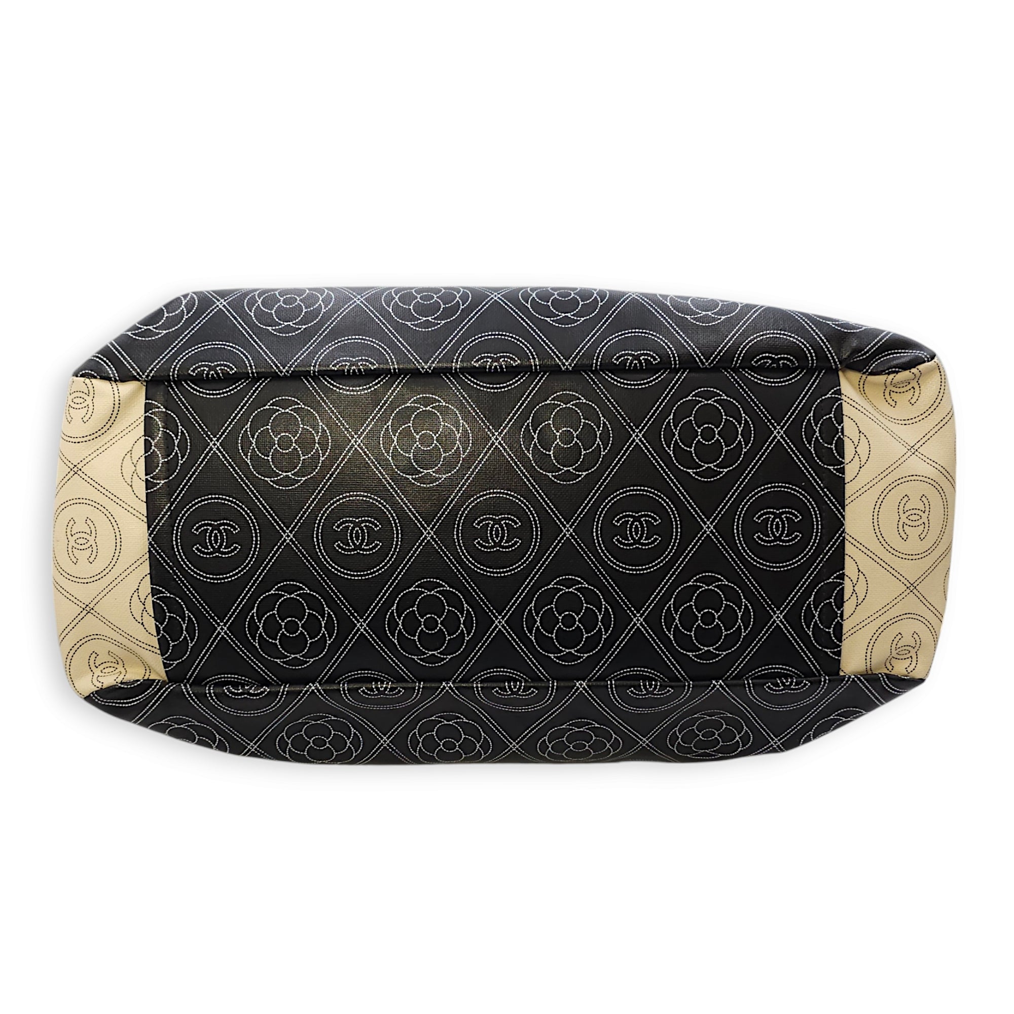 Camellia Logo Printed Deauville Black & cream Tote Bag in Coated Canvas, Silver hardware - Image 6