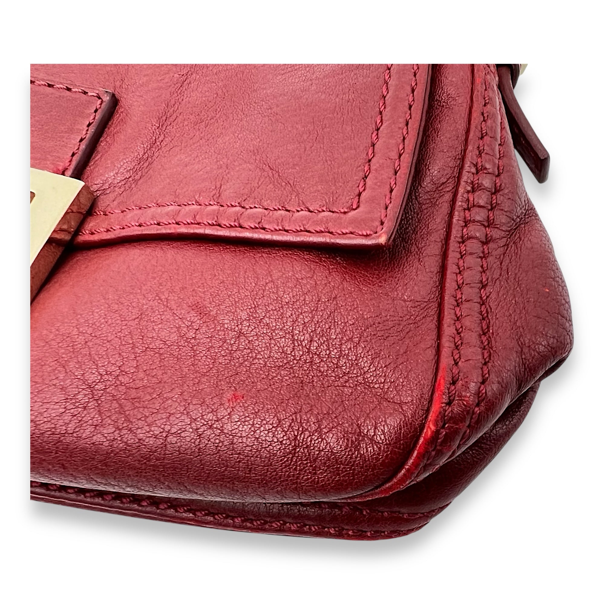 Baguette Shoulder Bag Red in Calfskin, Gold hardware - Image 8