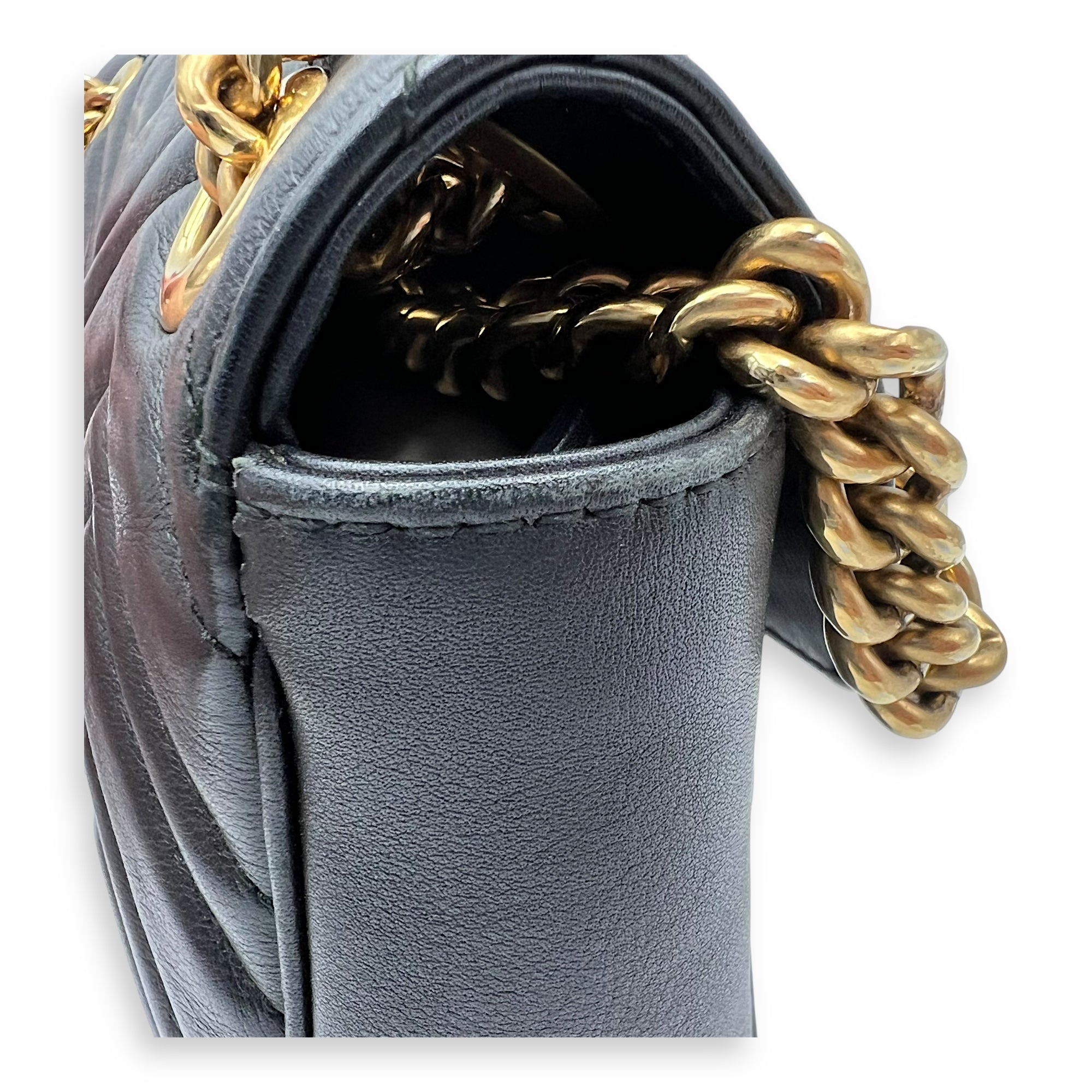 GG Marmont Mini Black Shoulder Bag in Calfskin, Gold hardware - Image 15