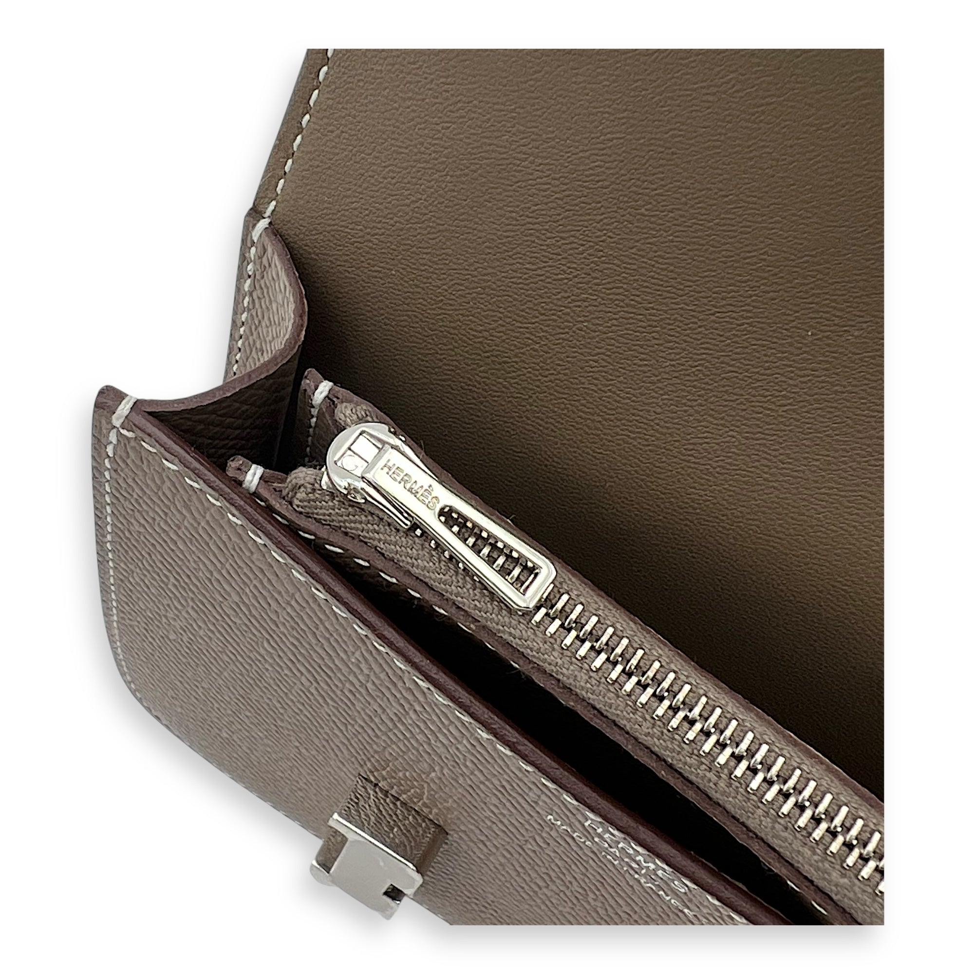 Constance Slim Compact Brown in Epsom, Palladium hardware - Image 9